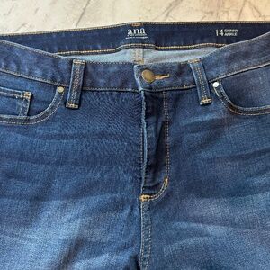 Women's A.n.a. Skinny Ankle Jeans - Size 14 / Medium Wash